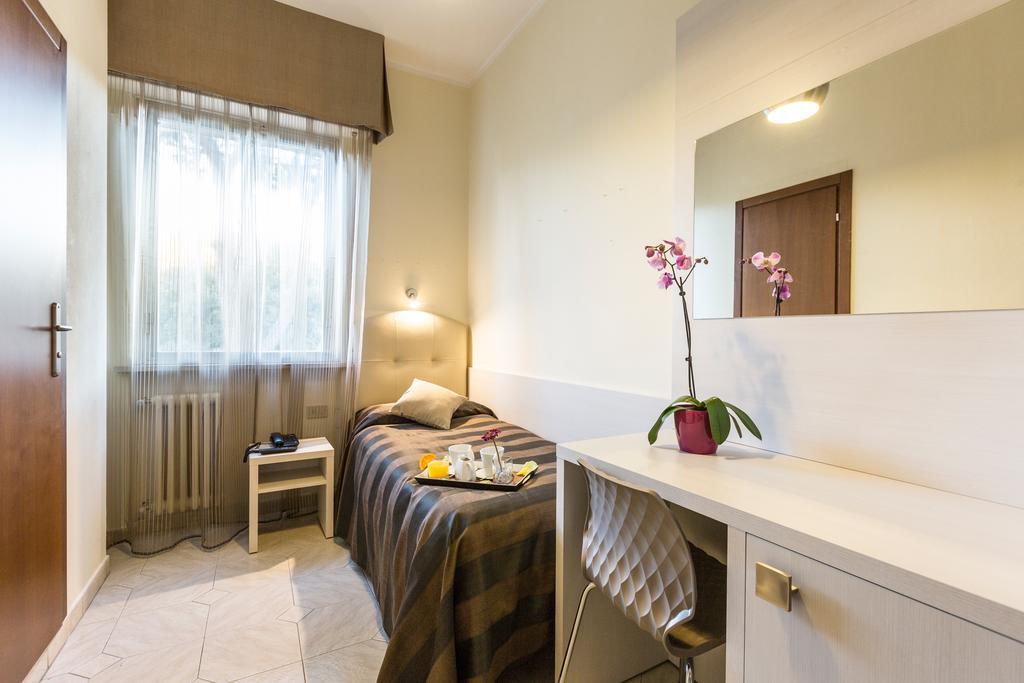 Hotel King Marina di Pietrasanta Zimmer foto