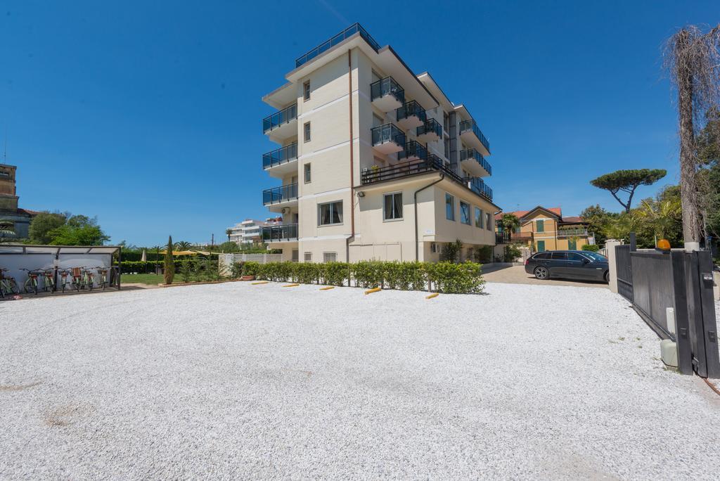 Hotel King Marina di Pietrasanta Exterior foto